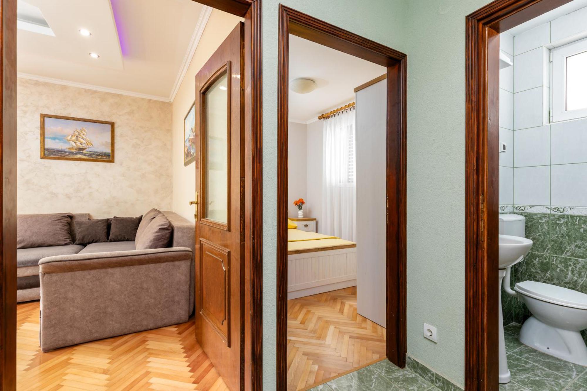 Apartment Dar & Mar Херцег Нови Екстериор снимка