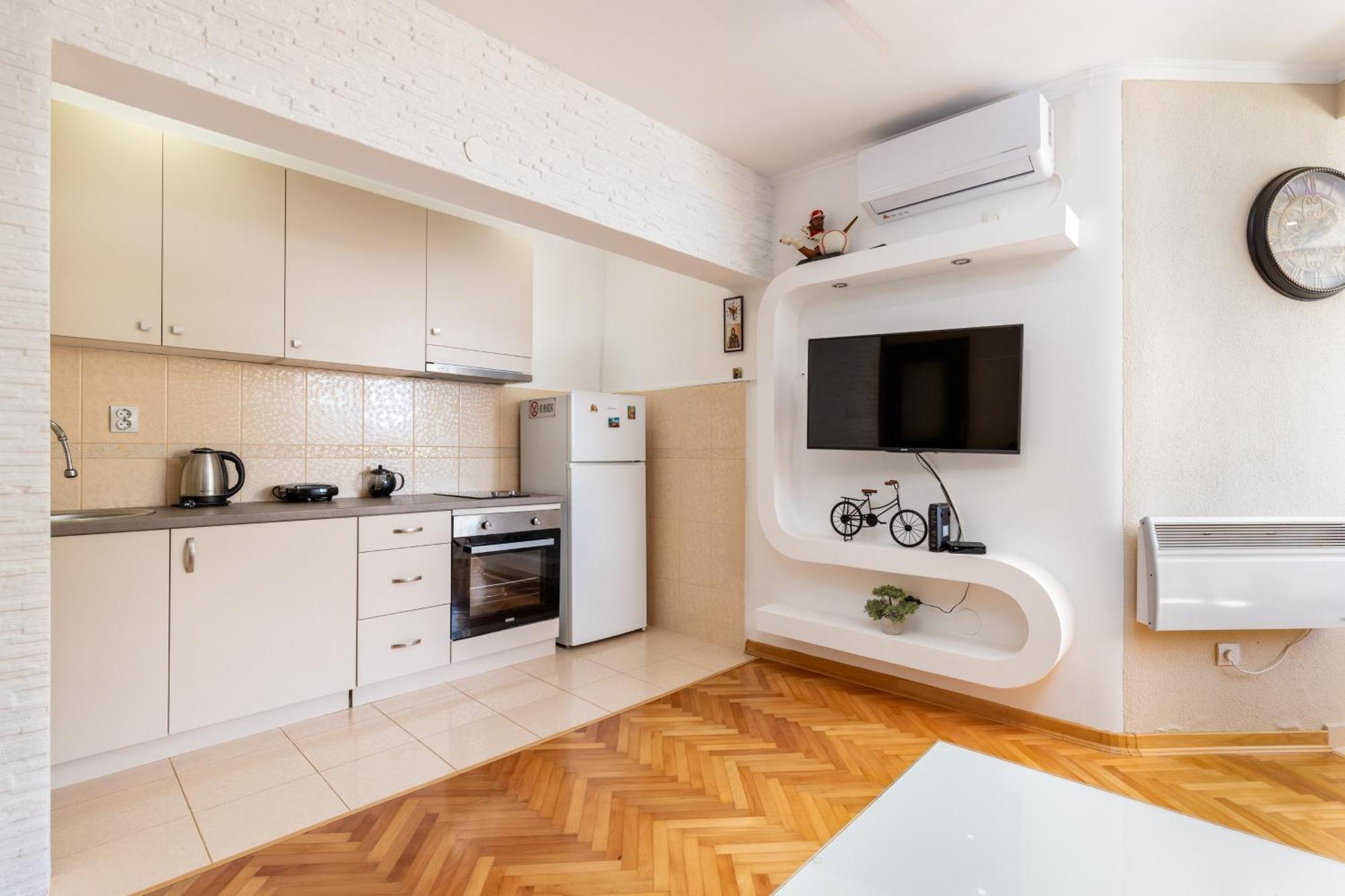 Apartment Dar & Mar Херцег Нови Екстериор снимка