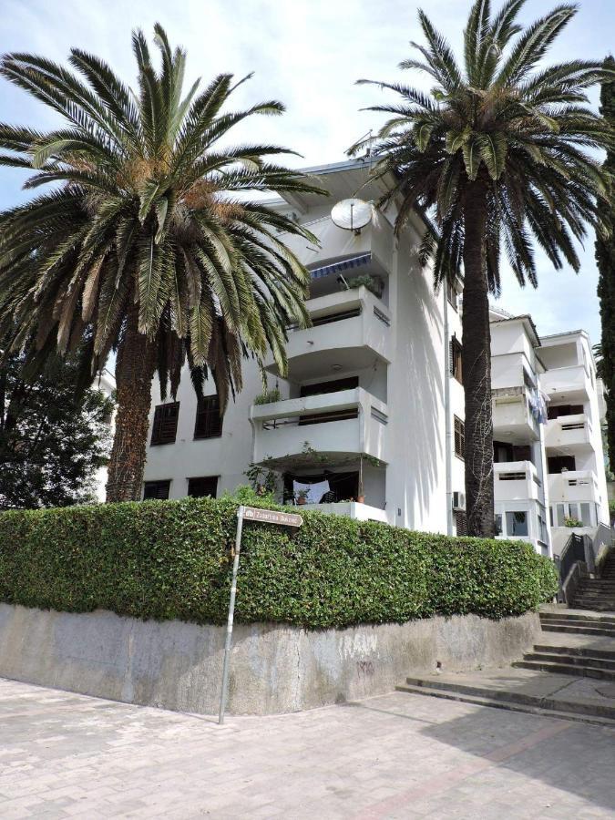 Apartment Dar & Mar Херцег Нови Екстериор снимка